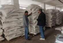 ضبط ٢١٠ طن من السكر المحظور تداوله داخل مصنع بالإسكندرية
